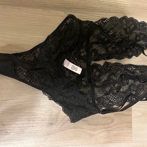 Victoria's Secret teddy XS - Picture 2 of 3